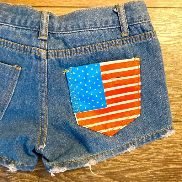 NWOT American flag back pocket jean shorts - Picture 6 of 6